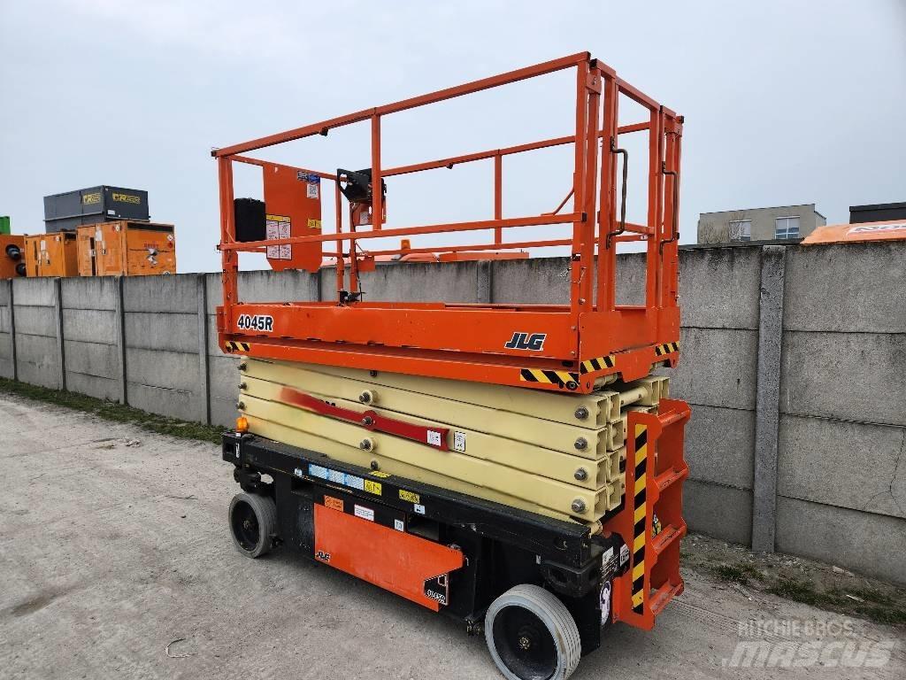 JLG 4045 Šķerveida pacēlāji