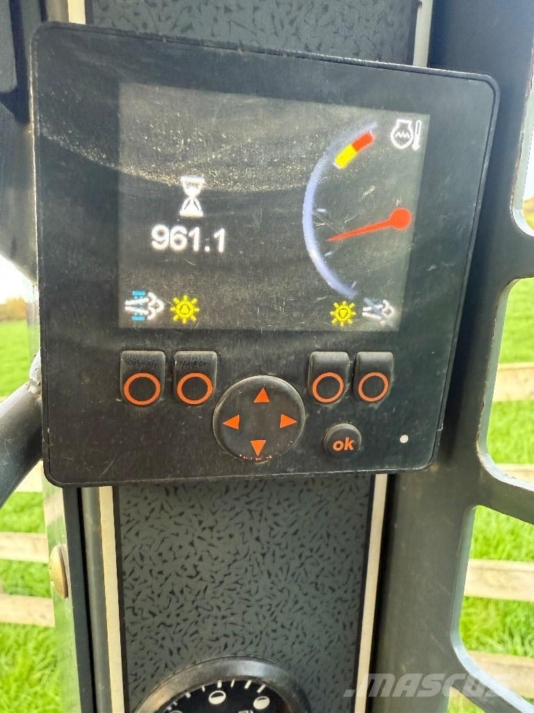 Gehl R 105 Lietoti riteņu kompaktiekrāvēji