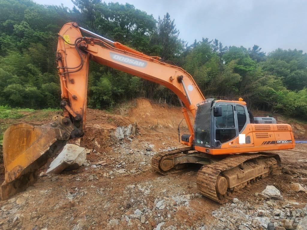 Doosan DX 300 LC-5 Kāpurķēžu ekskavatori