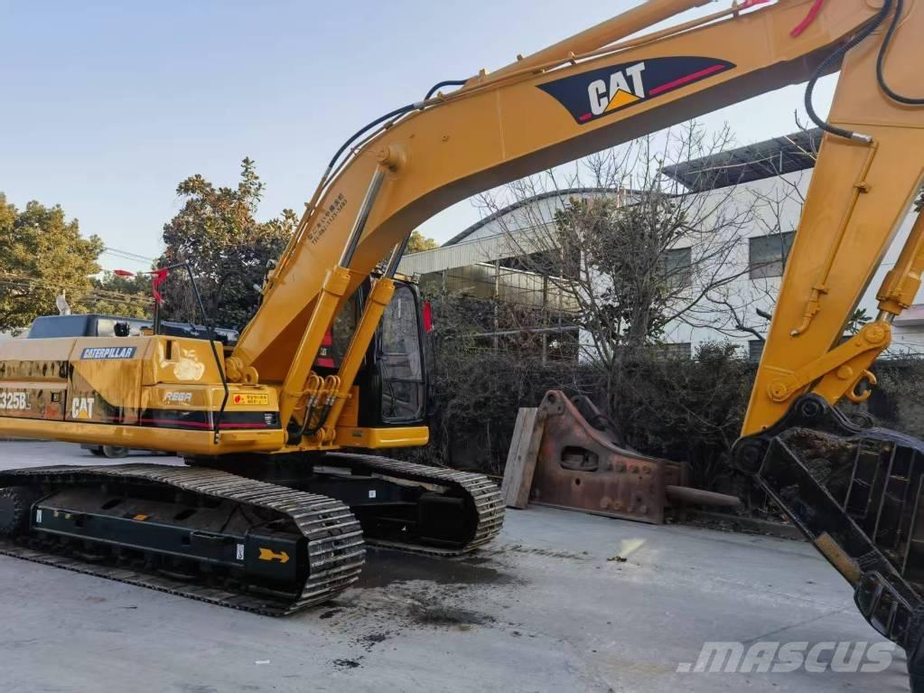 CAT 325 B L Kāpurķēžu ekskavatori