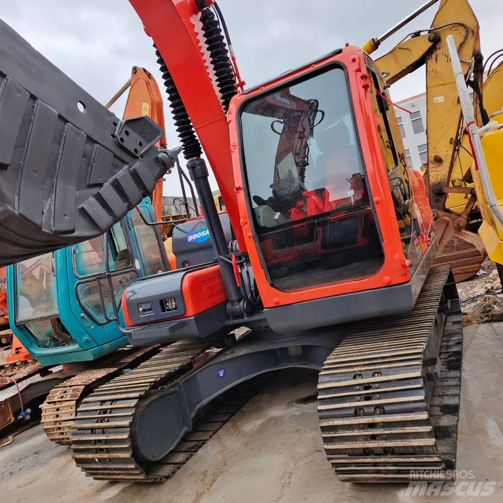 Doosan DH 150 Kāpurķēžu ekskavatori