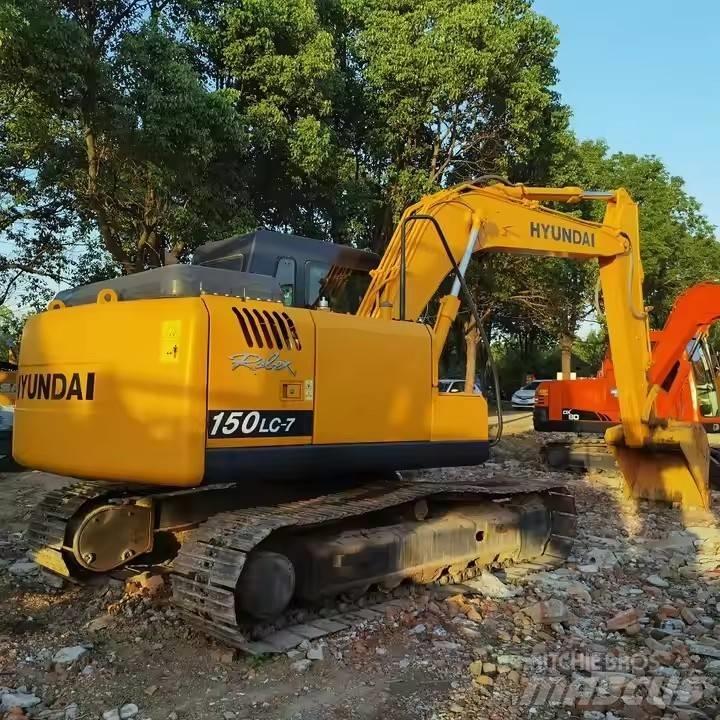 Hyundai 150LC-7 Kāpurķēžu ekskavatori