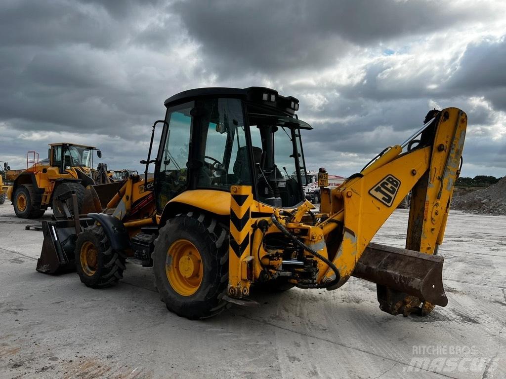 JCB 3 CX Contractor Ekskavatori uz riteņiem