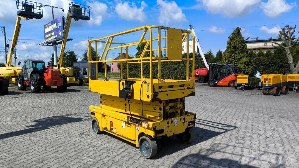 Haulotte Compact 10 Šķerveida pacēlāji