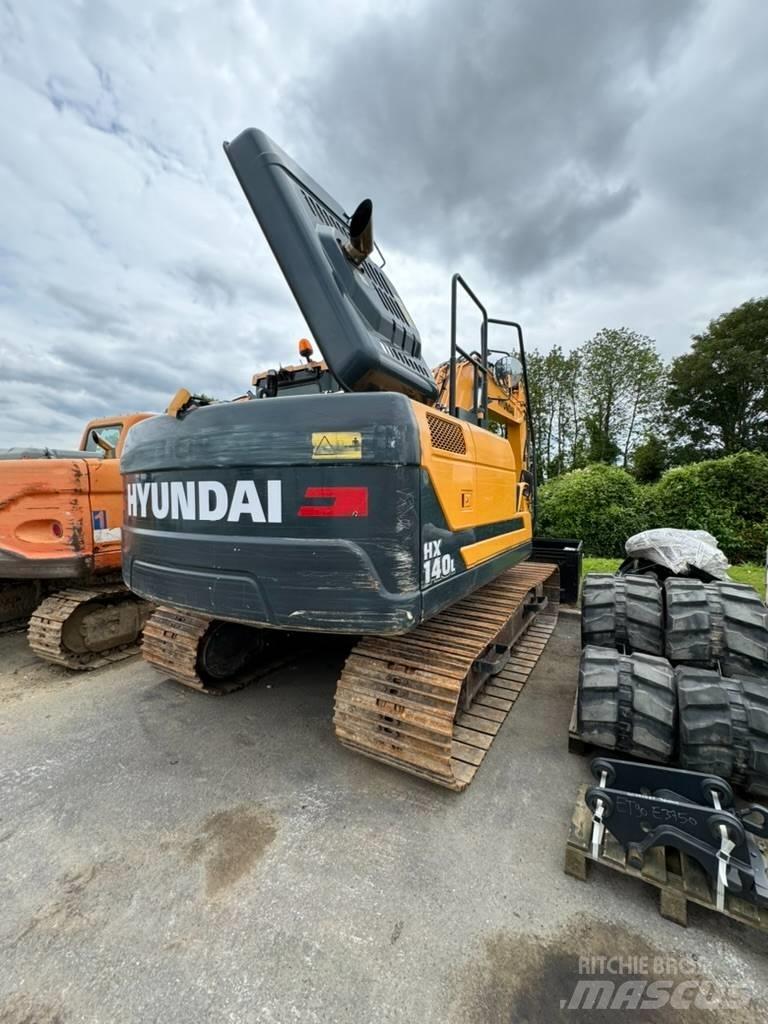 Hyundai HX 140L Kāpurķēžu ekskavatori