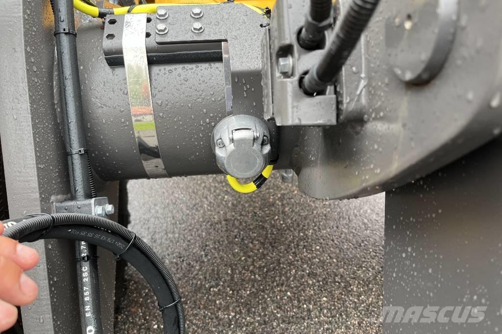 Volvo L 30 Iekrāvēji uz riteņiem