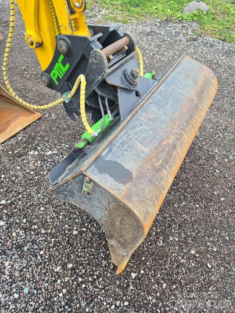 Komatsu PC80MR-5 Vidēja lieluma ekskavatori 7 t - 12 t