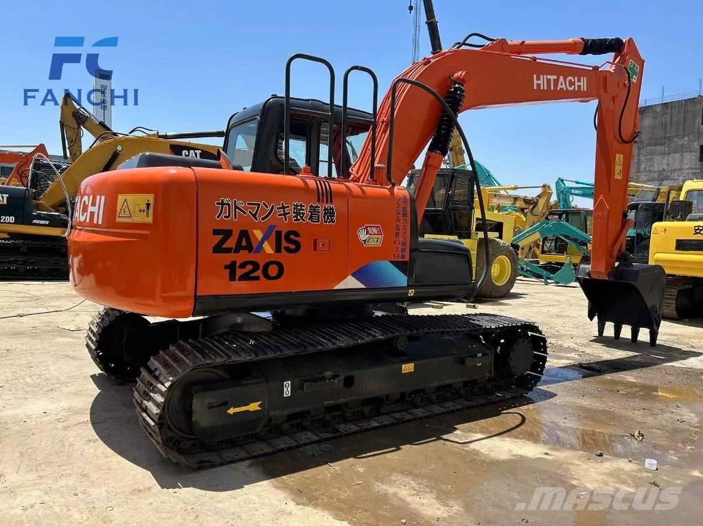 Hitachi ZX 120 Kāpurķēžu ekskavatori