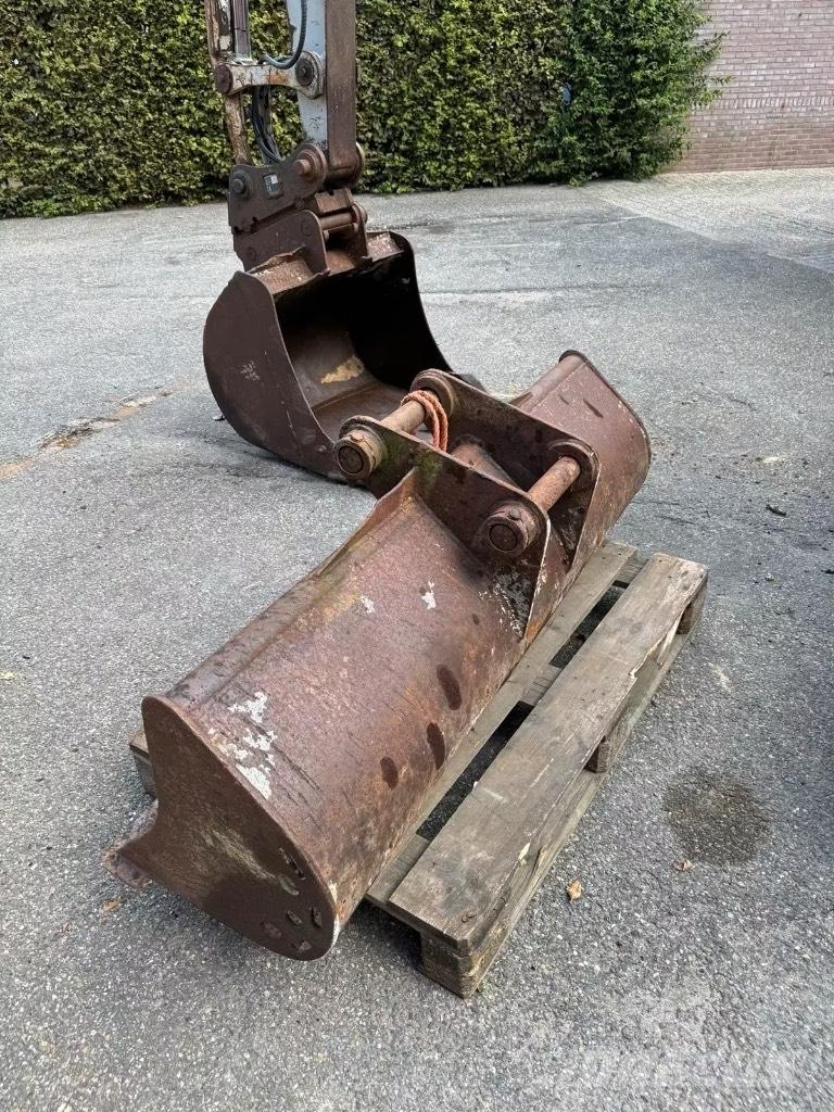 Takeuchi TB 175 Kāpurķēžu ekskavatori