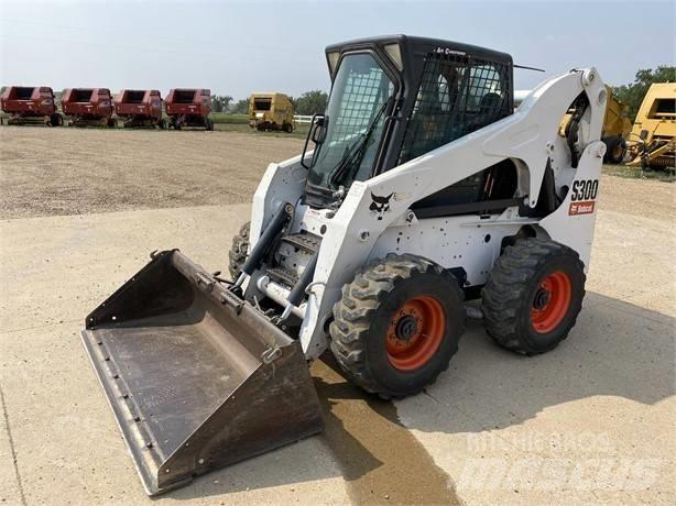 Bobcat S 300 Lietoti riteņu kompaktiekrāvēji