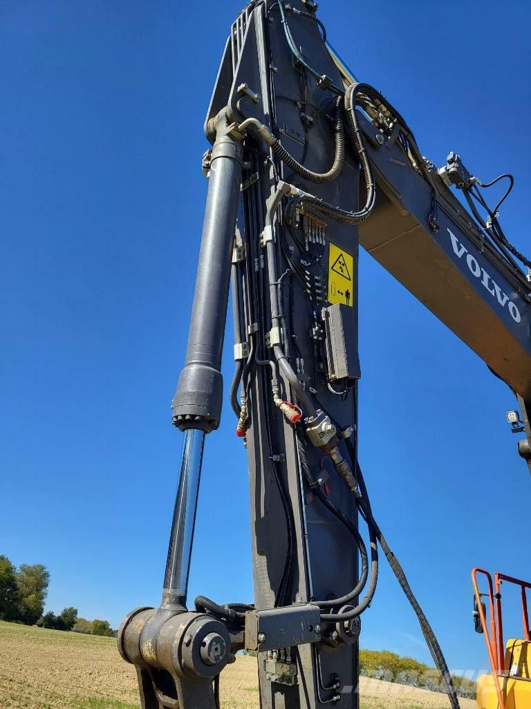 Volvo ECR  235  EL Kāpurķēžu ekskavatori