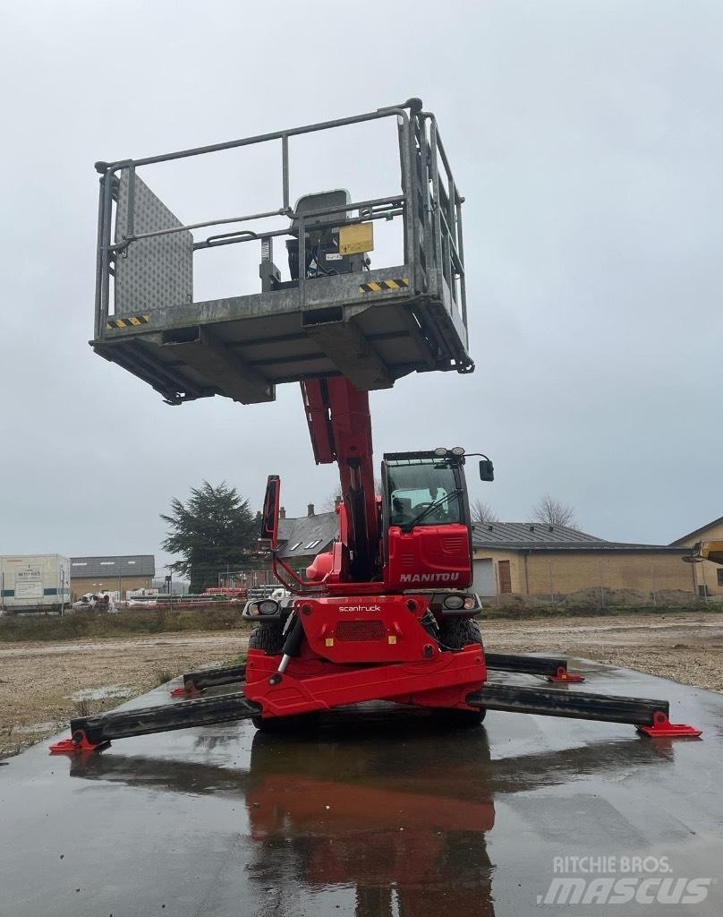 Manitou MRT 3050+ Teleskopiskie manipulatori