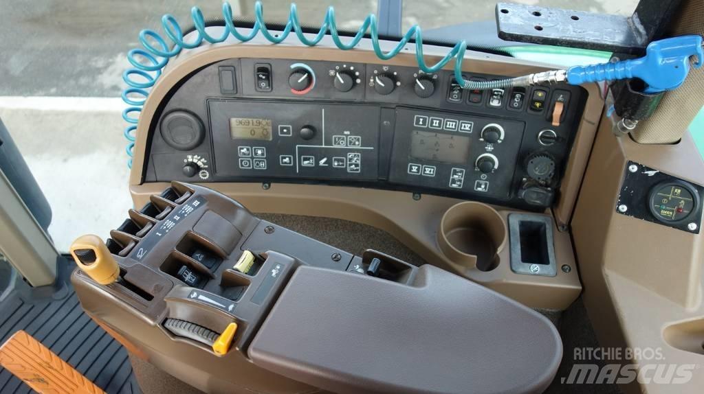 John Deere 8230 ILS Traktori
