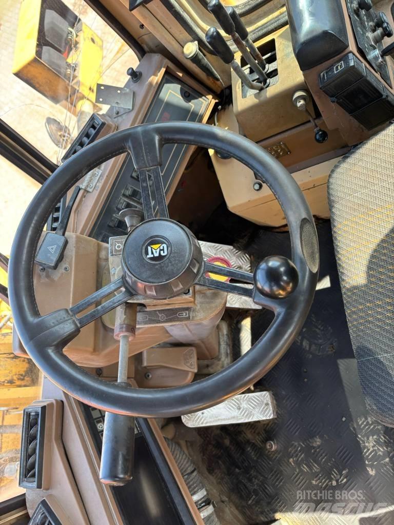 CAT 950 F Iekrāvēji uz riteņiem