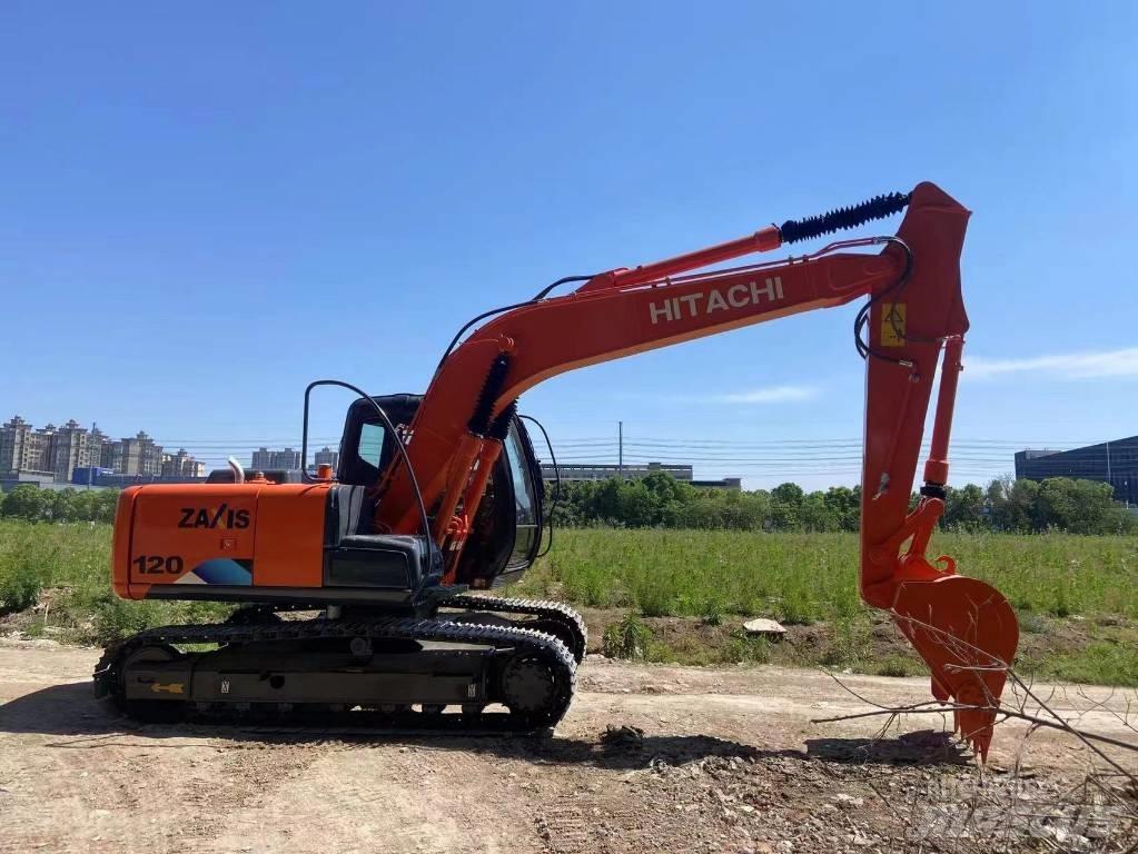 Hitachi ZX 120-6 Kāpurķēžu ekskavatori