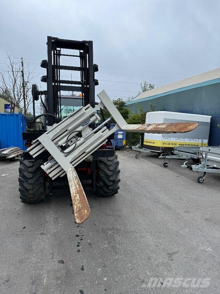 Manitou M40-2 Tehnika ar dīzeļa dzinēju