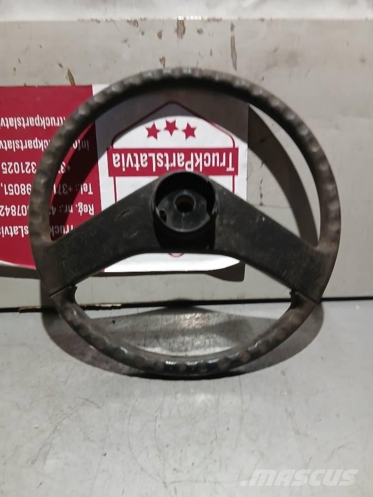 MAN TGS   81464306008 Kabīnes un interjers