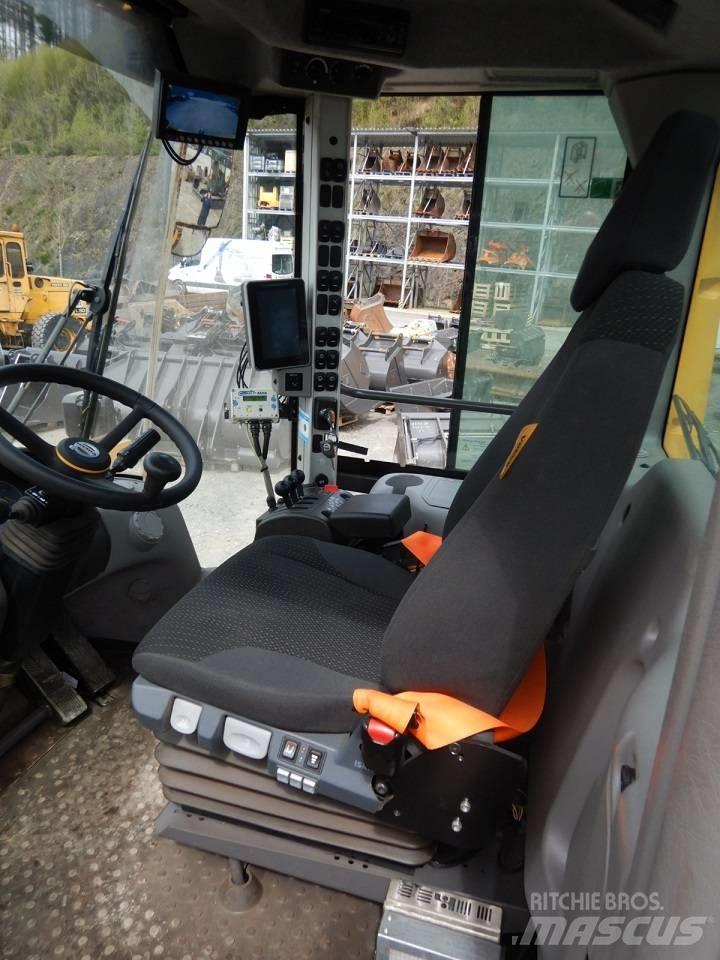 Volvo L 70 H Iekrāvēji uz riteņiem
