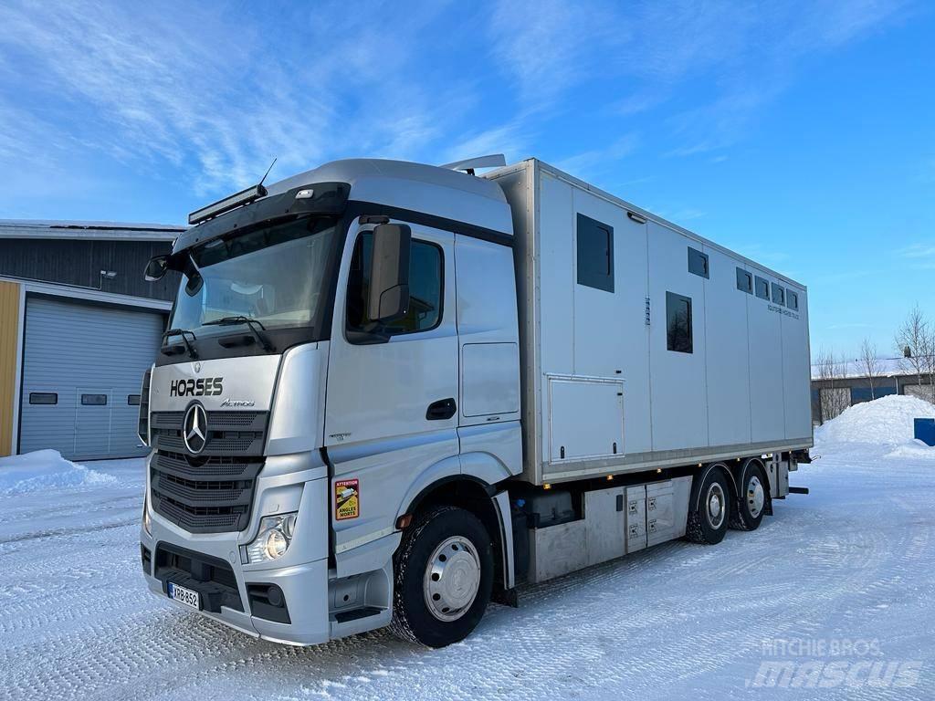 Mercedes-Benz Actros Dzīvnieku pārvadāšanas transports