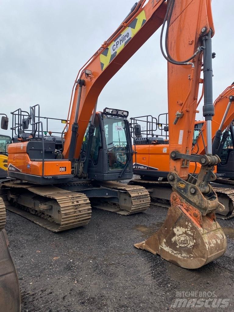 Doosan DX 140 LC Kāpurķēžu ekskavatori