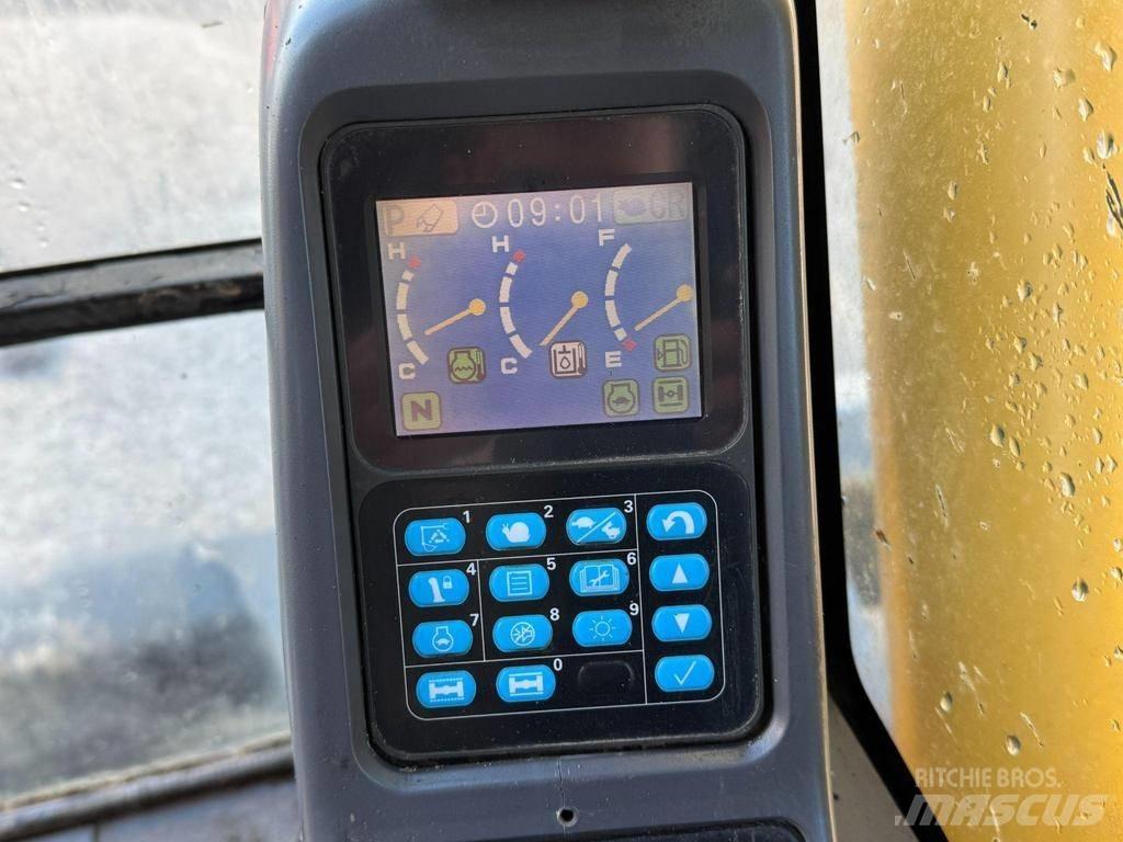 Komatsu PW 160-7 Ekskavatori uz riteņiem