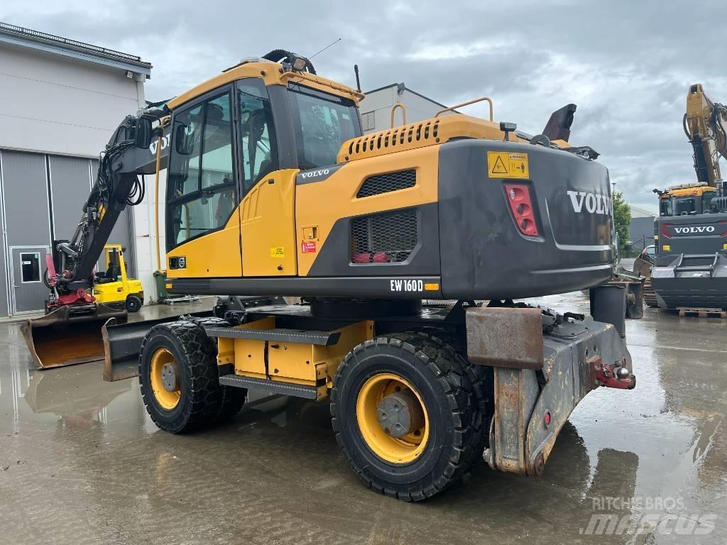 Volvo EW160D Ekskavatori uz riteņiem