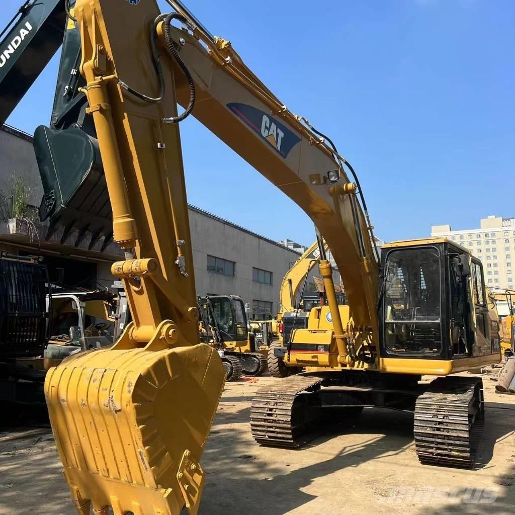 CAT 320 B Kāpurķēžu ekskavatori