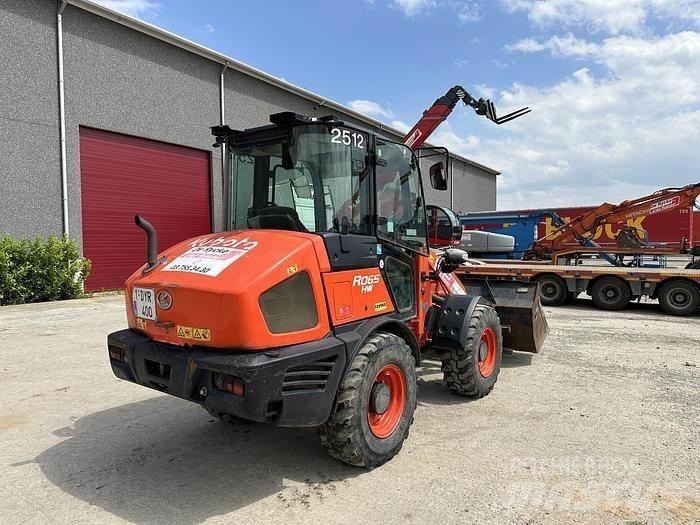 Kubota R065 Iekrāvēji uz riteņiem