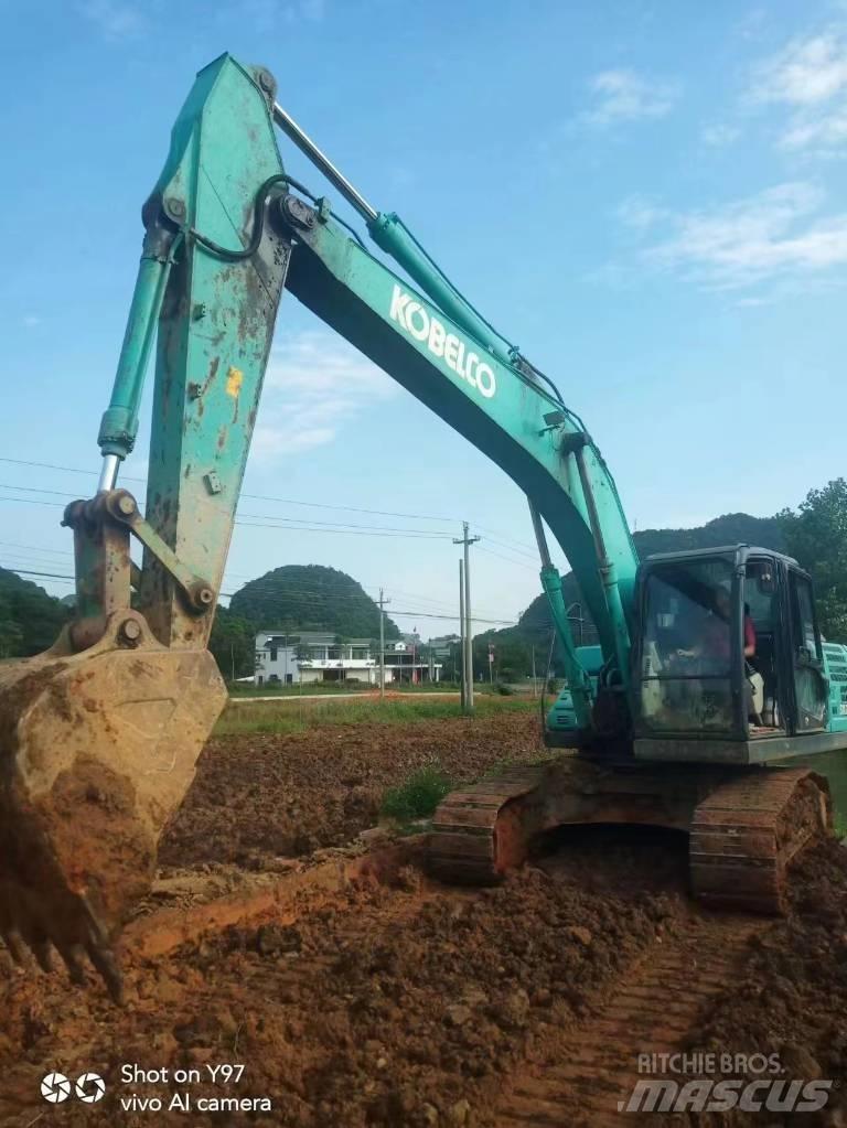 Kobelco SK200-10 Kāpurķēžu ekskavatori