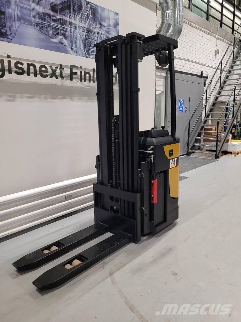 CAT NSR 16NI Pašgājēji krautnētāji