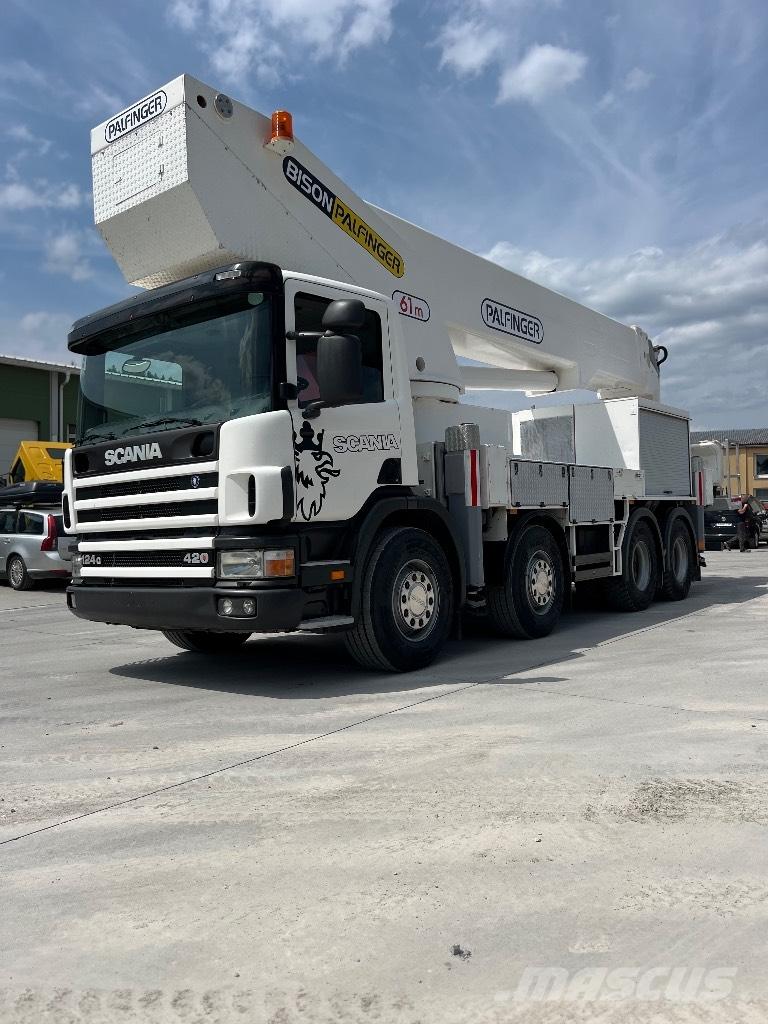 Scania 124 G 420 Smagās mašīnas ar celtni