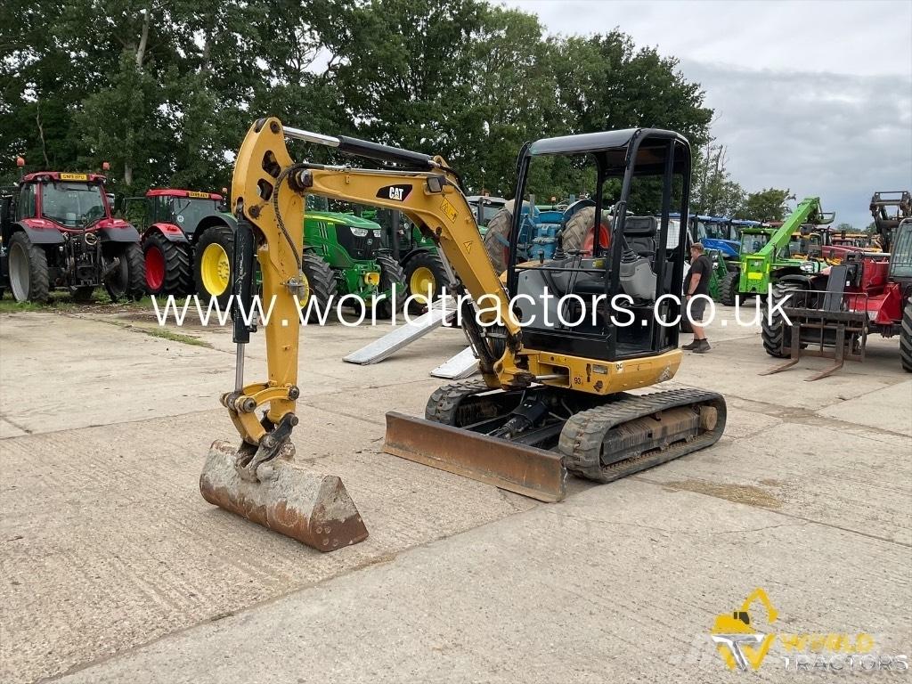 CAT 302.7 D CR Mini ekskavatori < 7 t