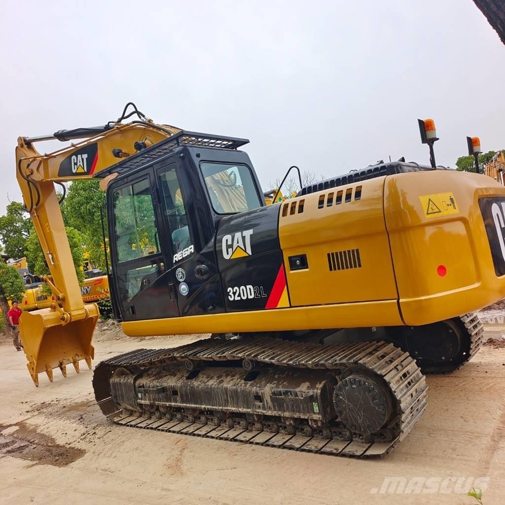 CAT 320 D2L Kāpurķēžu ekskavatori