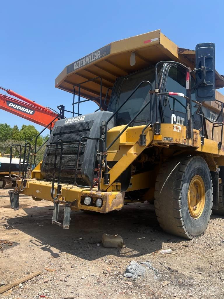 CAT 773 F Artikulētie pašizgāzēji