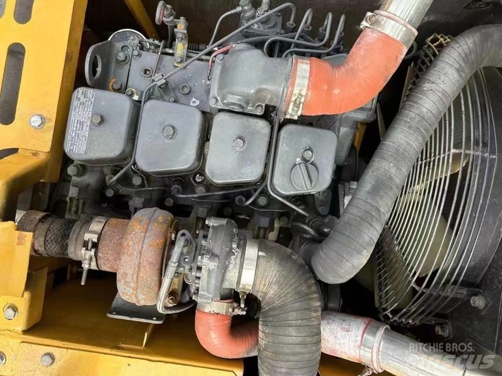 XCMG XE 150 D Vidēja lieluma ekskavatori 7 t - 12 t