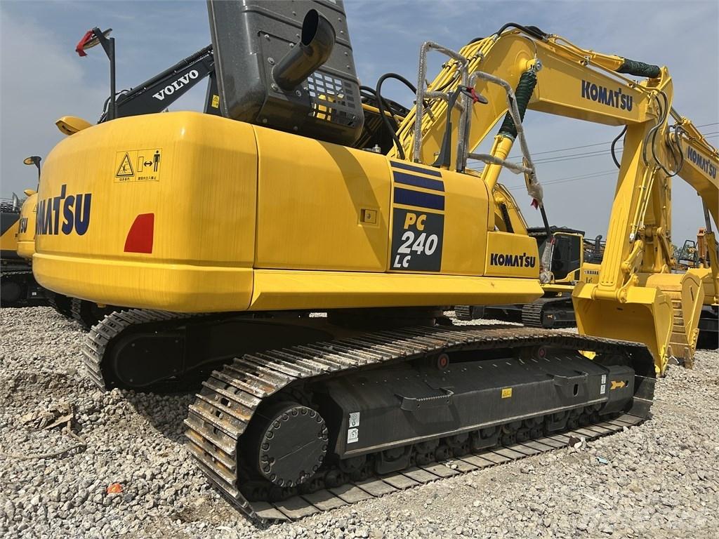 Komatsu PC 240 LC Kāpurķēžu ekskavatori