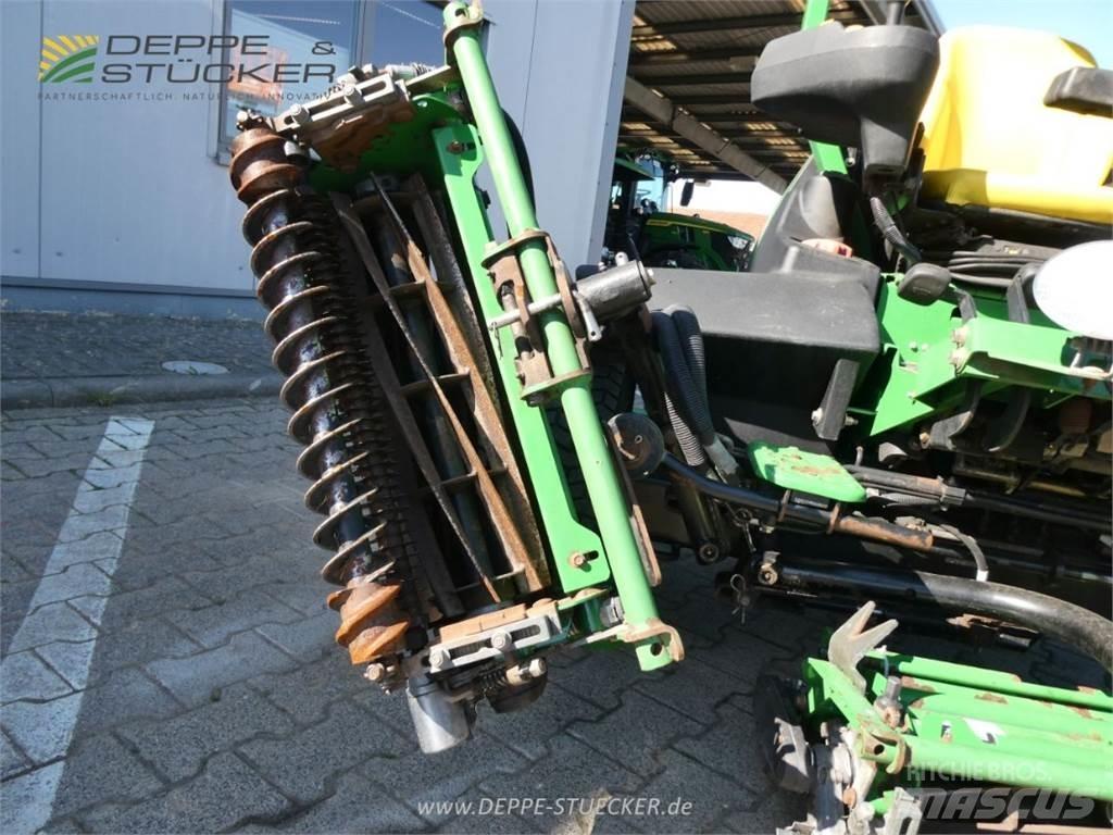 John Deere 8700 Pļaujmašīnas