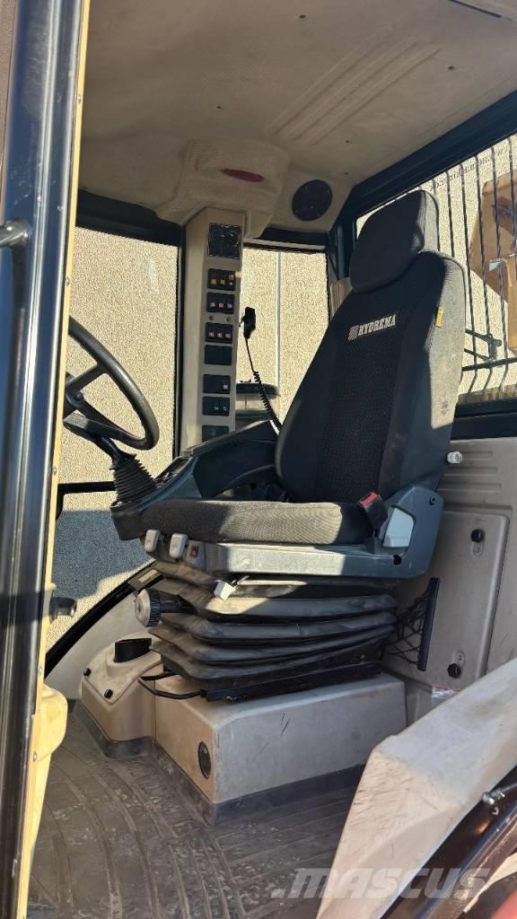 Hydrema 912 ES Artikulētie pašizgāzēji