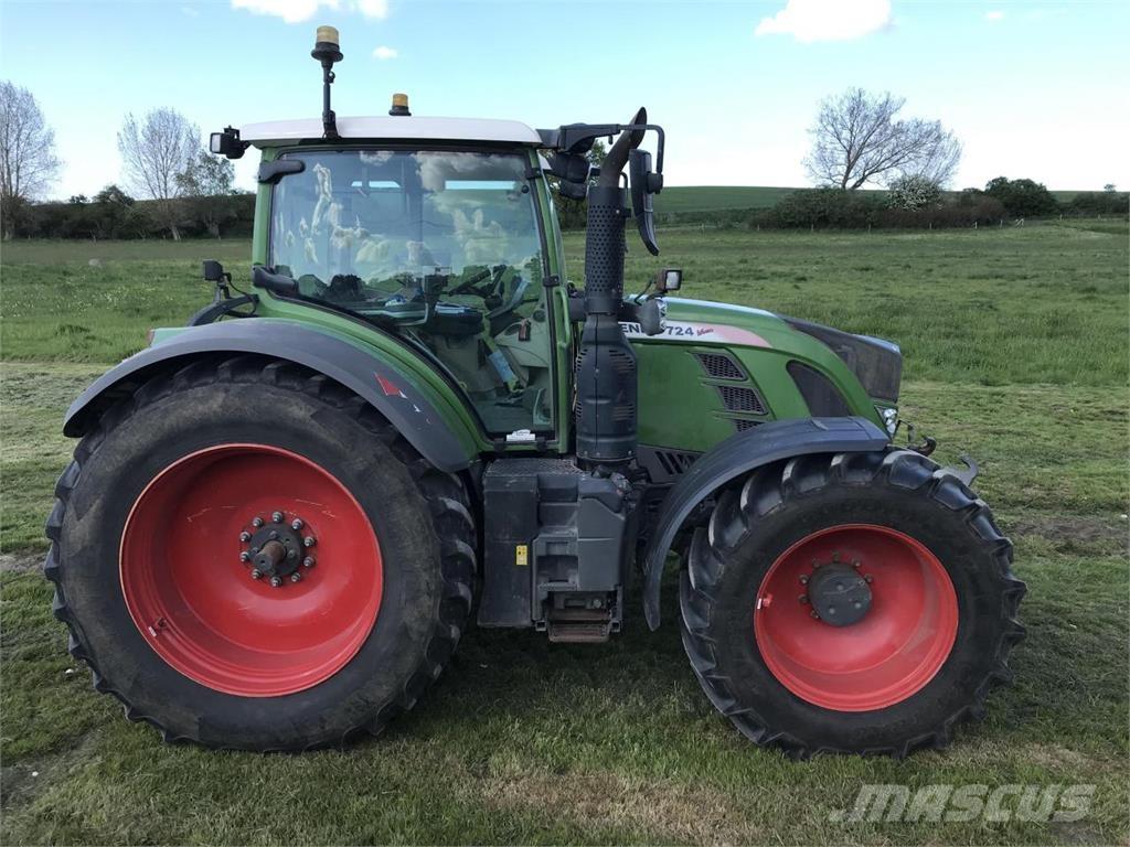 Fendt 724 Vario Traktori