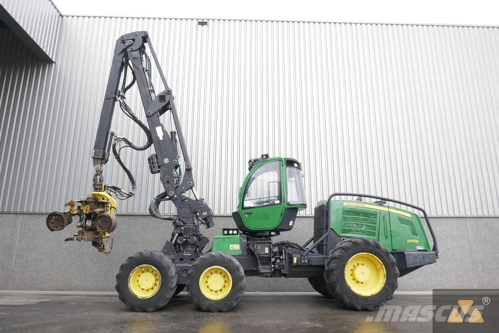 John Deere 1270E Harvesteri