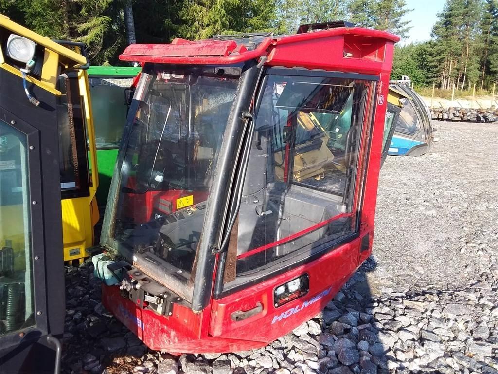 Komatsu 931 Kabīnes un interjers