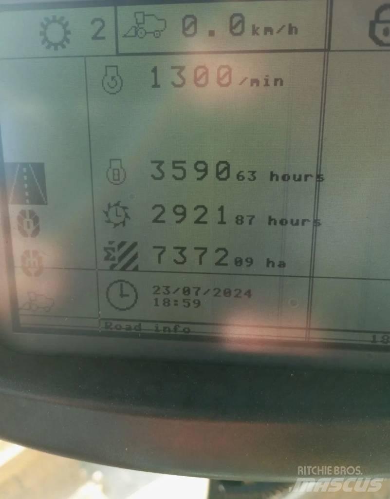 New Holland CR 960 Ražas novākšanas kombaini