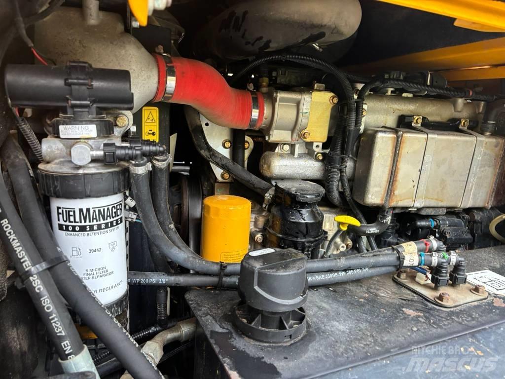 JCB 6 TST Mini pašizgāzēji