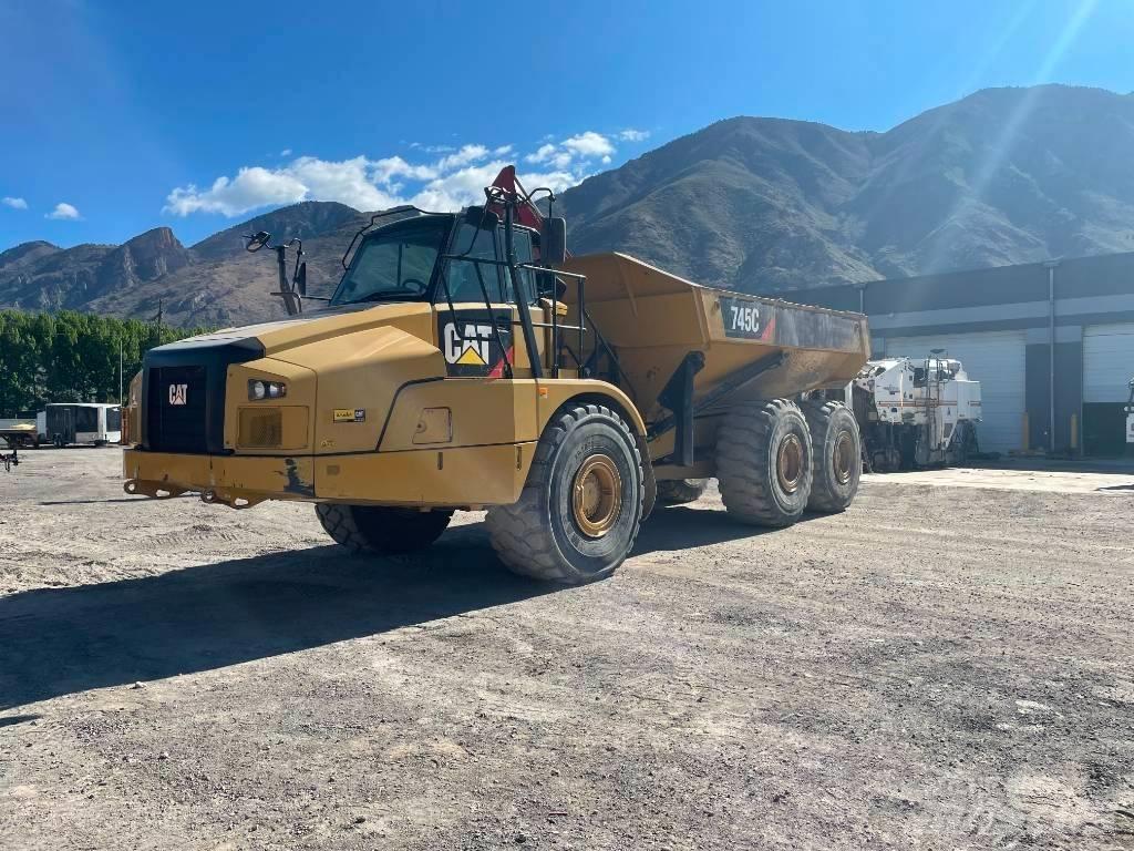 CAT 745 C Artikulētie pašizgāzēji