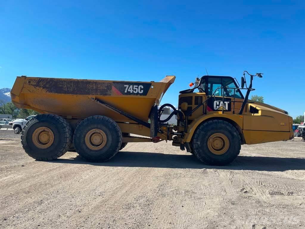 CAT 745 C Artikulētie pašizgāzēji