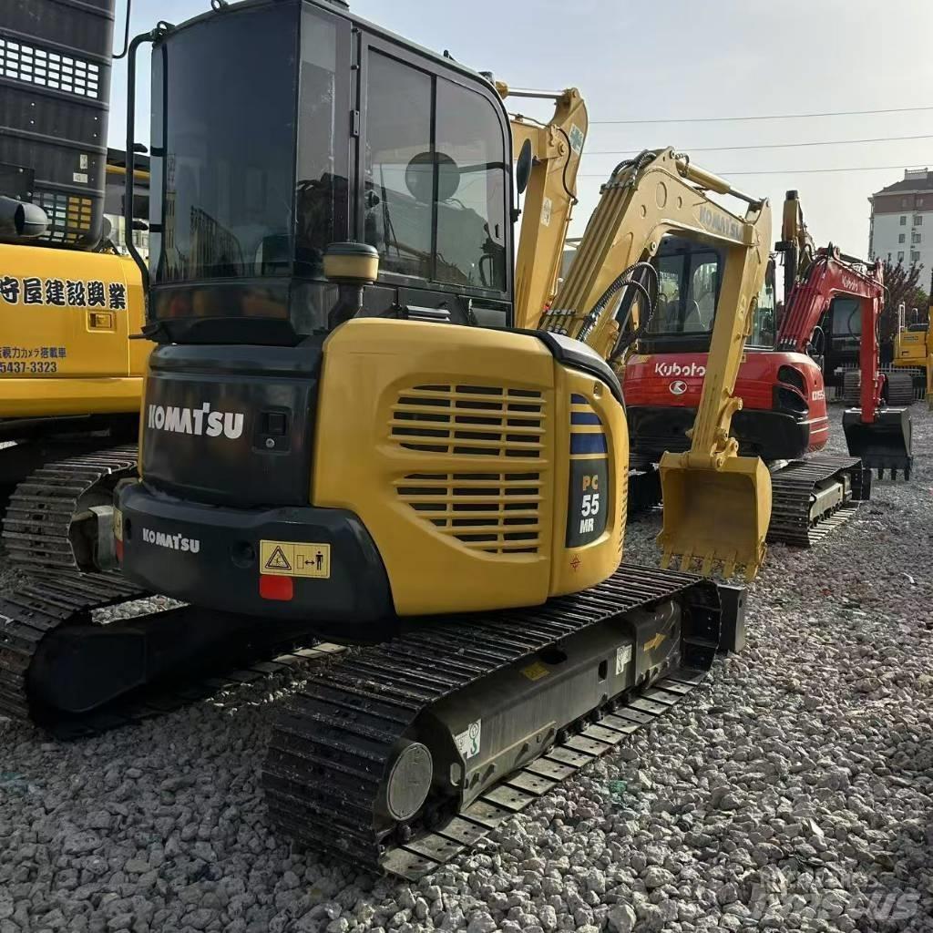 Komatsu 55-2 Kāpurķēžu ekskavatori