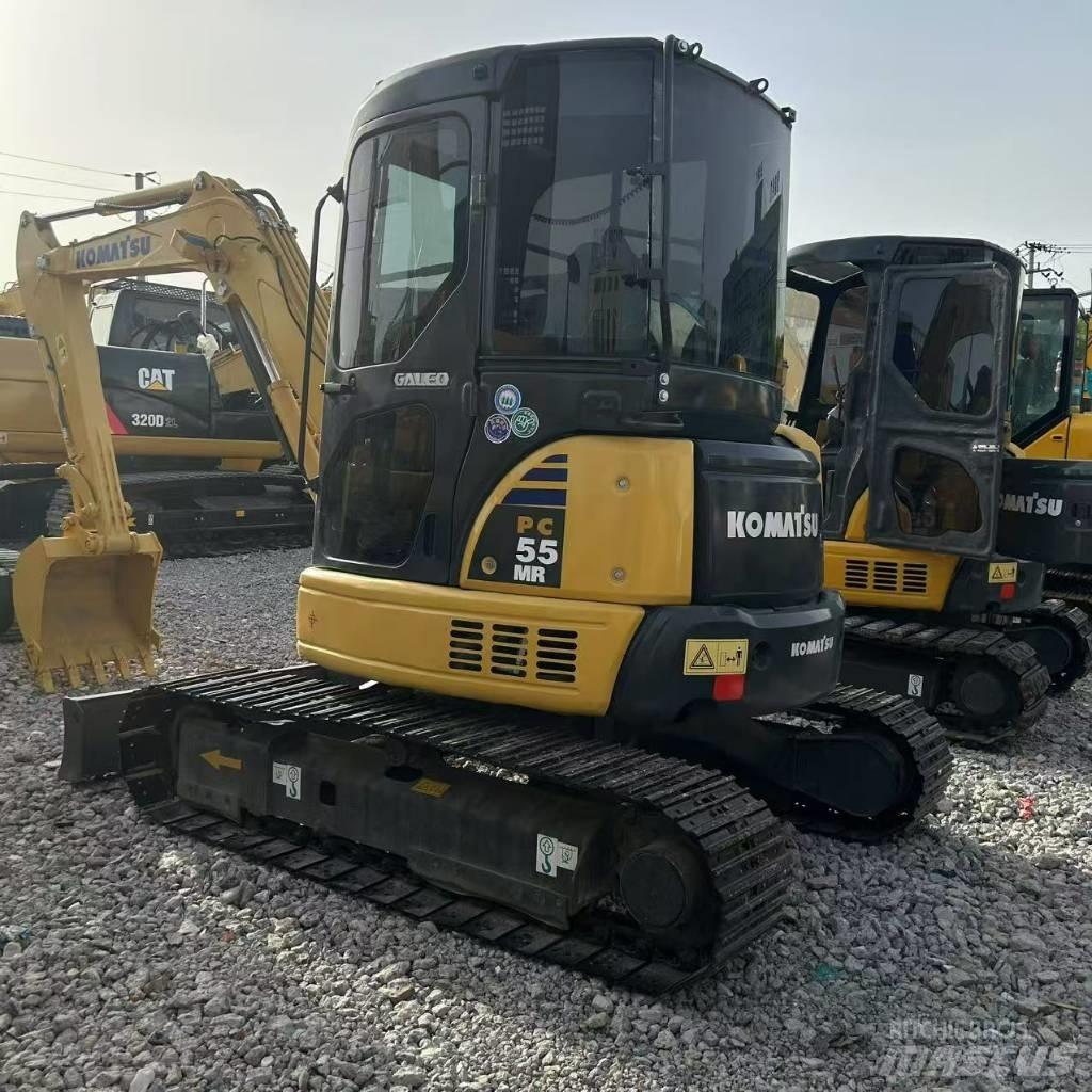 Komatsu 55-2 Kāpurķēžu ekskavatori
