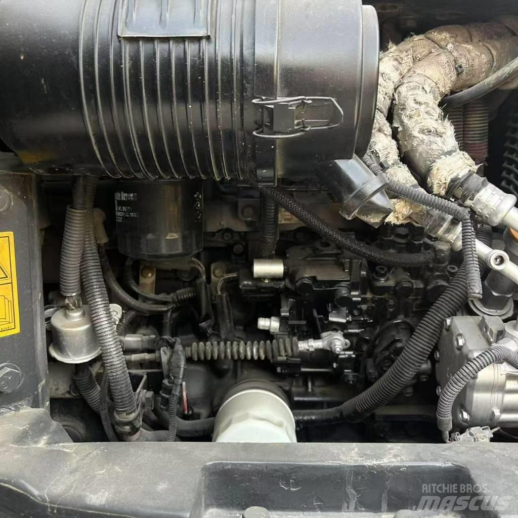 Komatsu 55-2 Kāpurķēžu ekskavatori