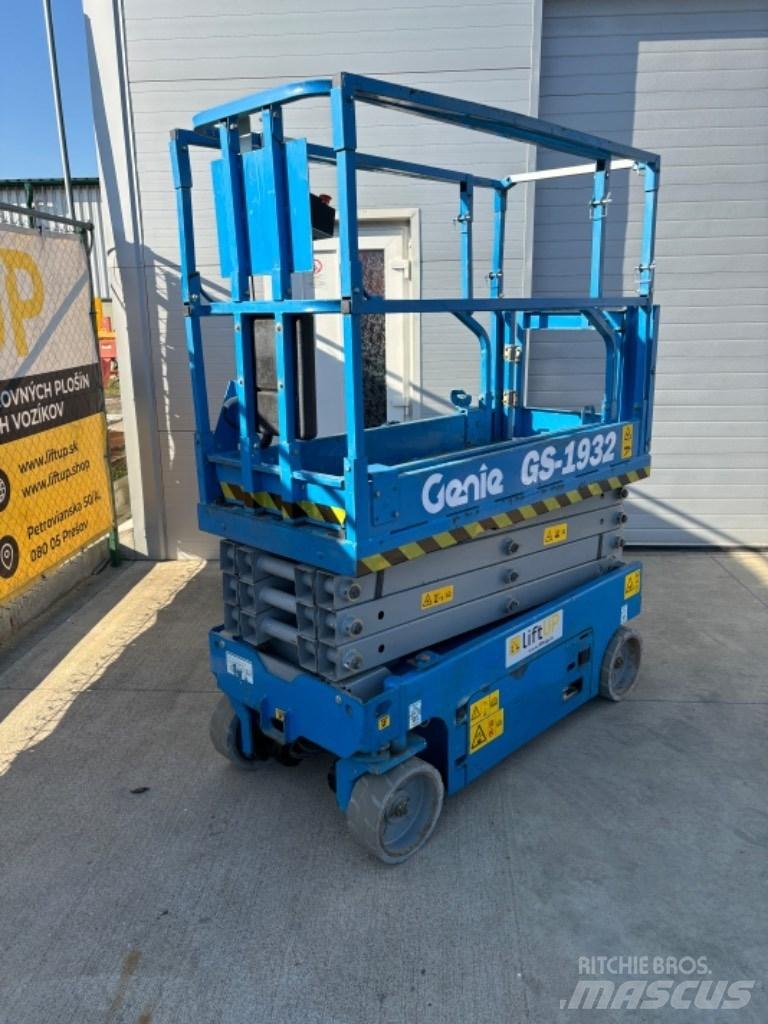 Genie GS 1932 Šķerveida pacēlāji
