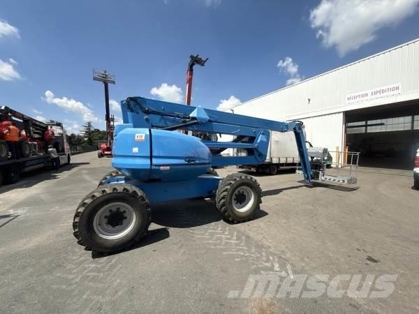 Manitou 200ATJ Strēles pacēlāji